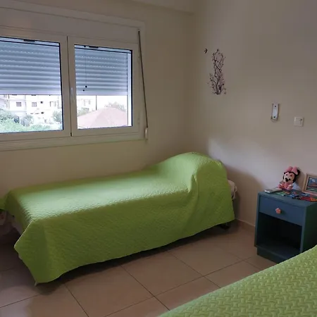 Serenelands Derveni Appartement *